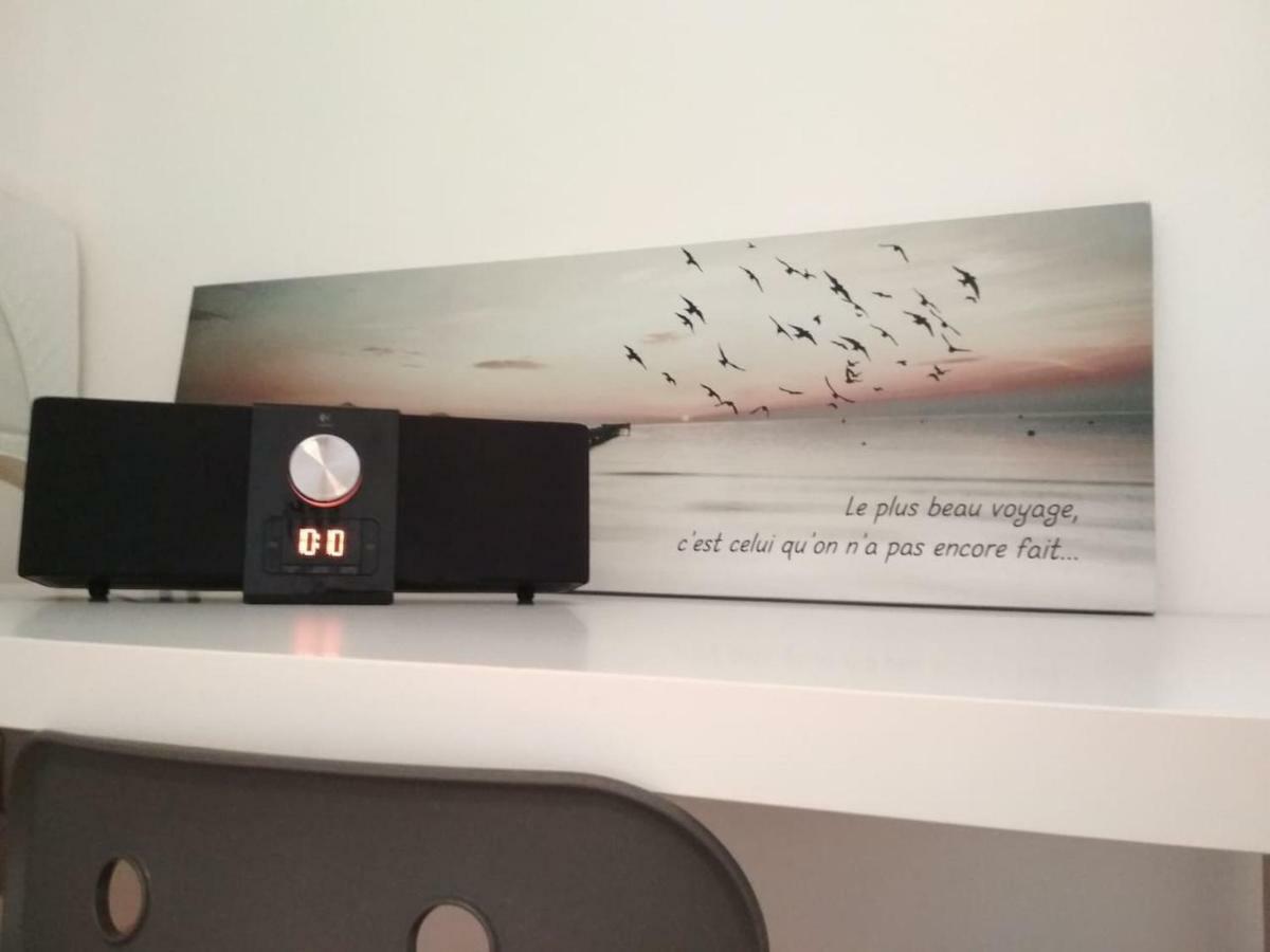 لا روشيل Appart Calme & Moderne Au Coeur De La Ville + Wifi المظهر الخارجي الصورة