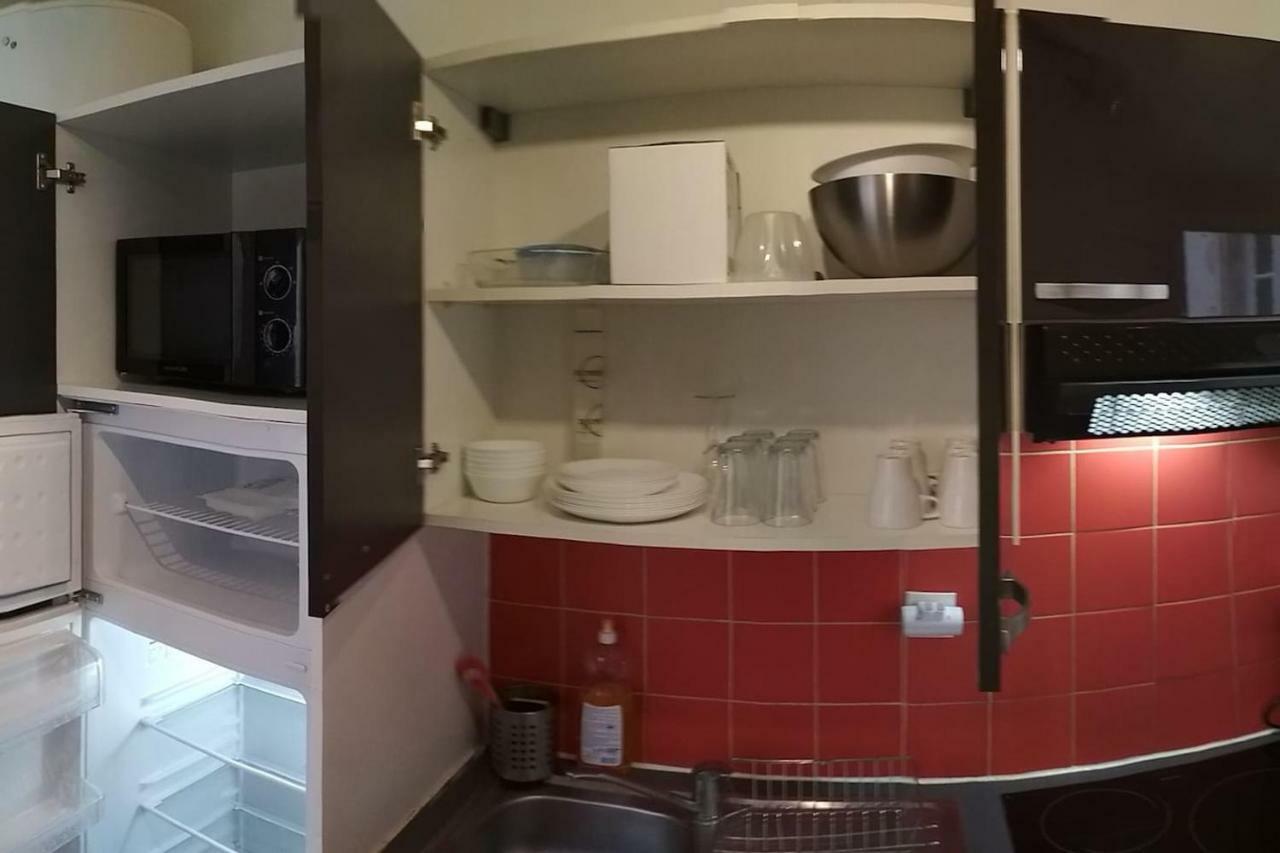 لا روشيل Appart Calme & Moderne Au Coeur De La Ville + Wifi المظهر الخارجي الصورة