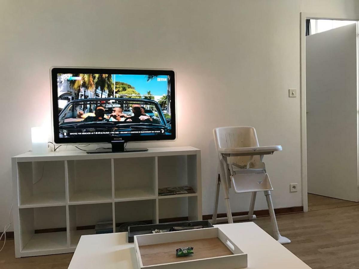 لا روشيل Appart Calme & Moderne Au Coeur De La Ville + Wifi المظهر الخارجي الصورة
